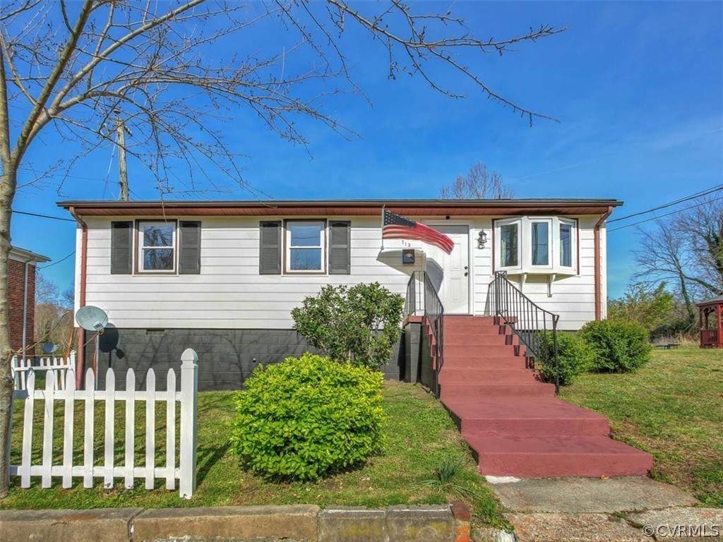 713 Harding Street - Photo 1