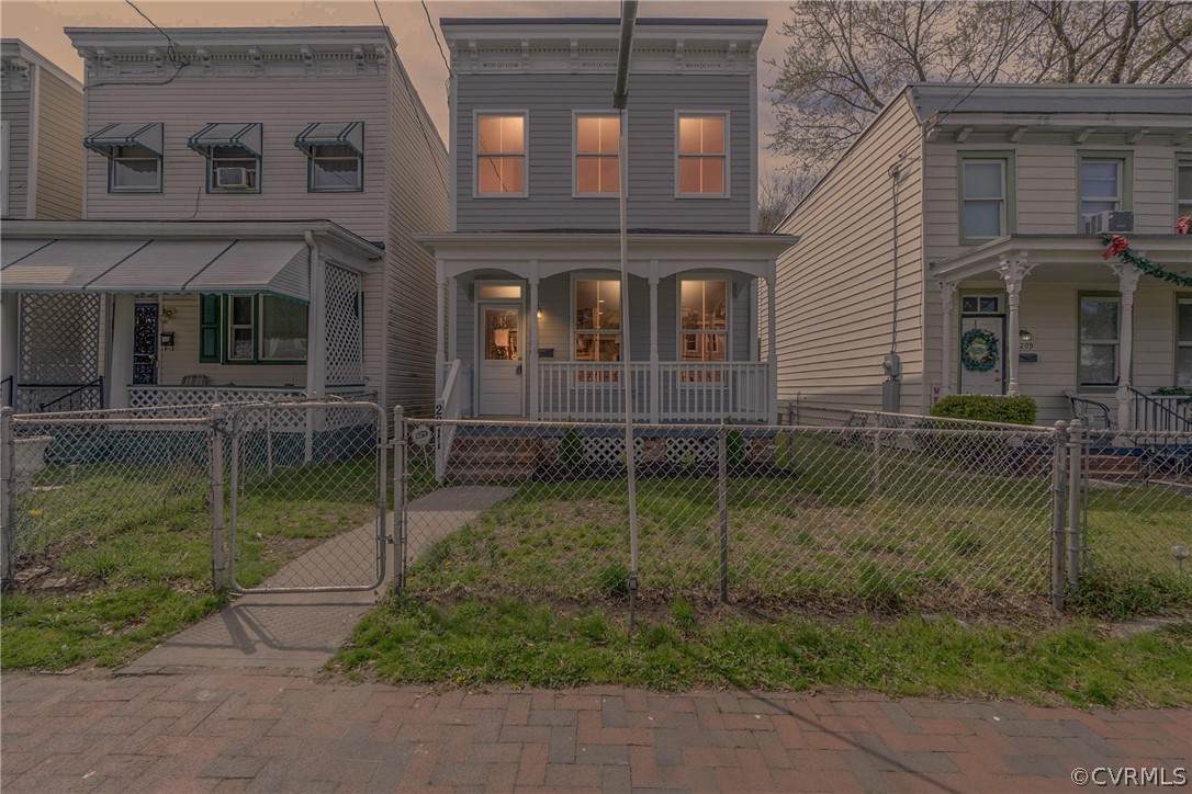 2211 Fairmount Avenue - Photo 1