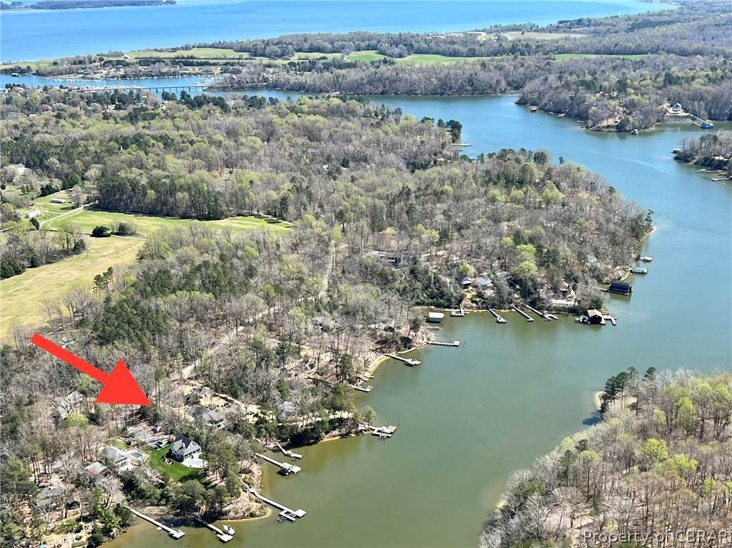 907 Red Hill Drive - Photo 1