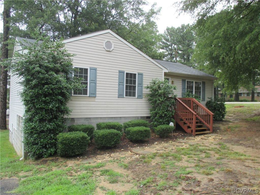 1636 Youngs Road - Photo 1