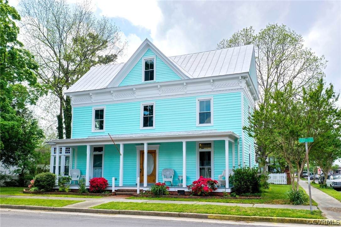 827 Lee Street - Photo 1