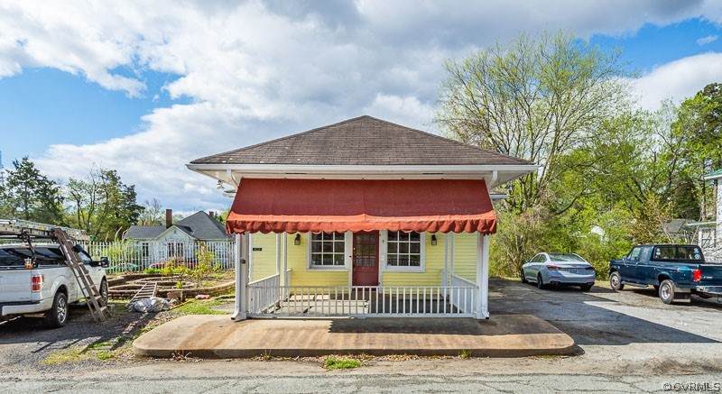 402 Main Street - Photo 1