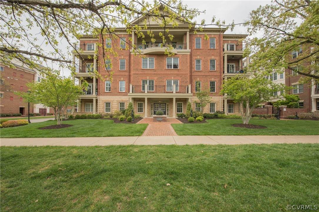 5217 Monument Avenue - Photo 1
