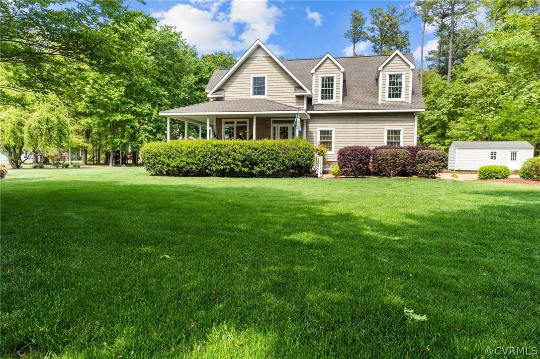 33 Pocahontas Avenue - Photo 1