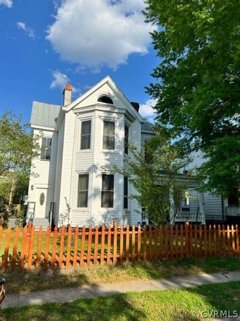 2103 Rose Avenue - Photo 1