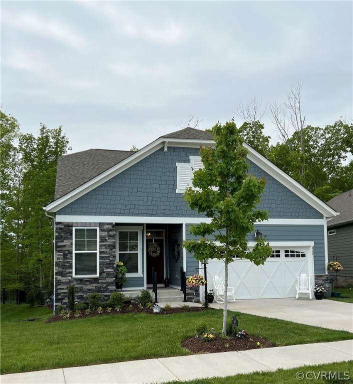 329 Ashford Hill Loop - Photo 1