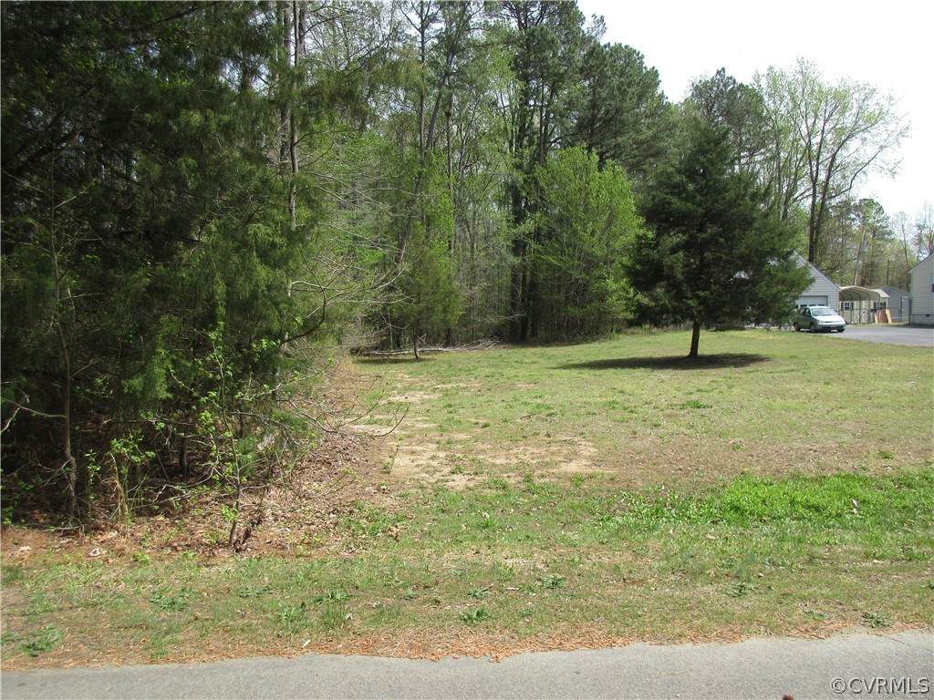 15407 Saddlebrook Road - Photo 1