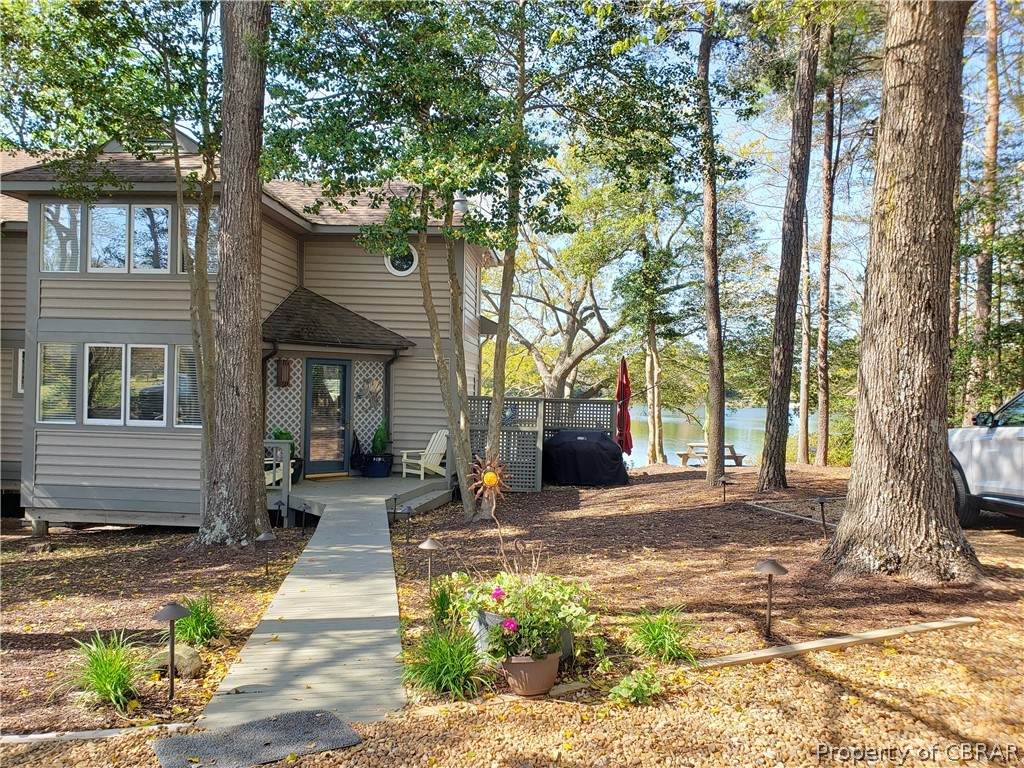87 Sturgeon Creek Road - Photo 1
