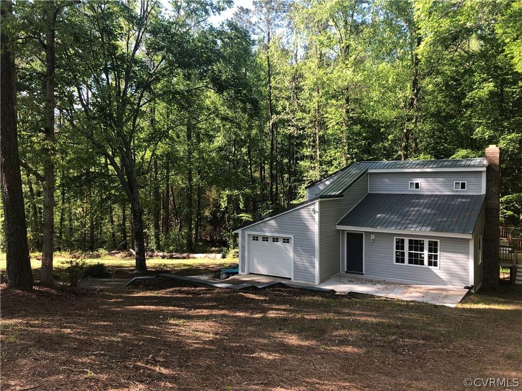 3016 Cardinal Drive - Photo 1