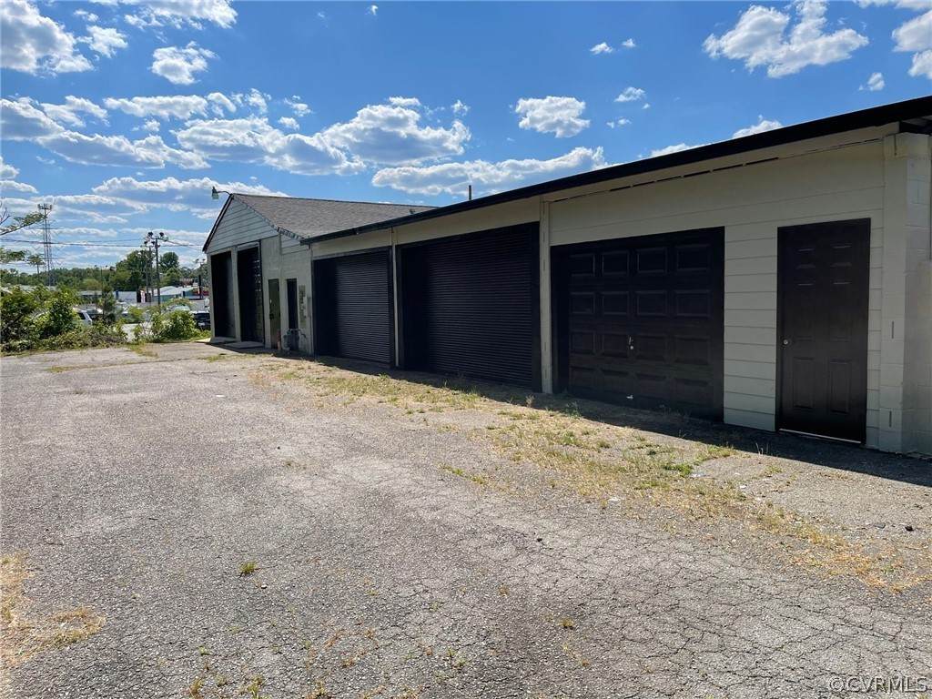 2520 Deerfield Drive - Photo 1