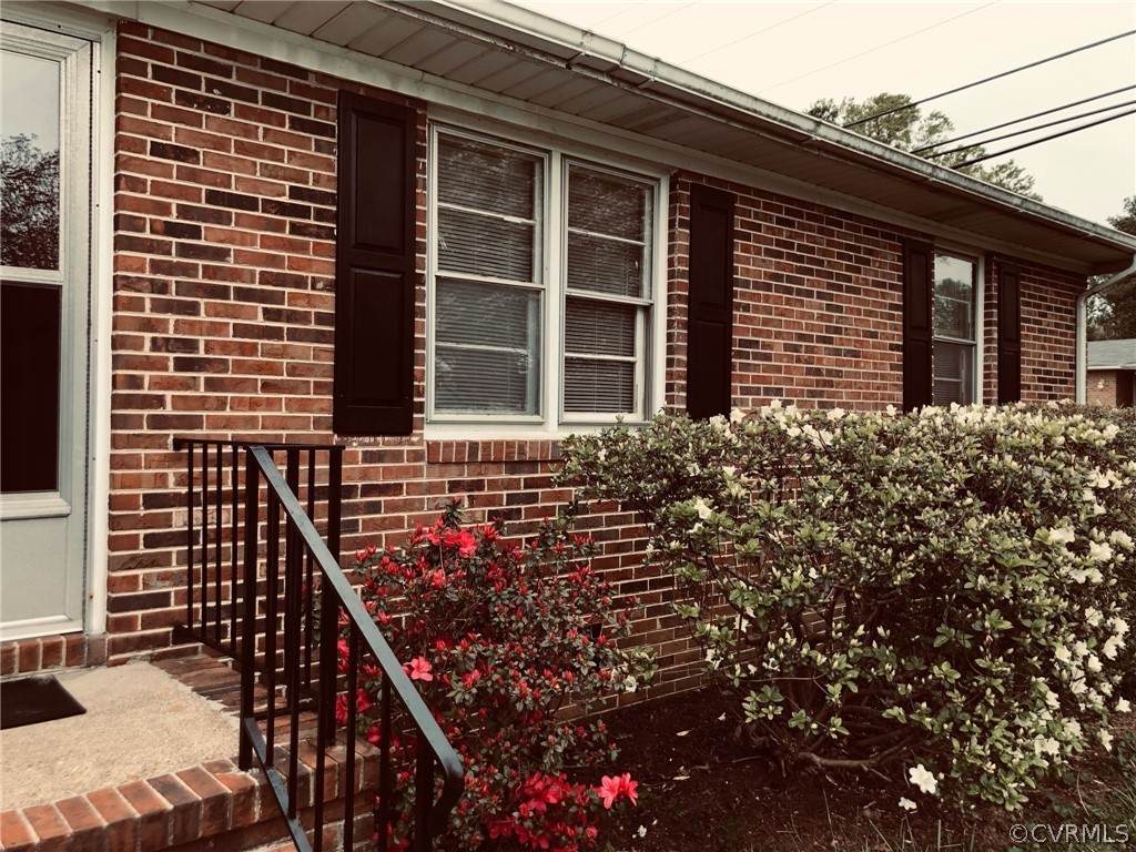 7518 Moss Side Avenue - Photo 1