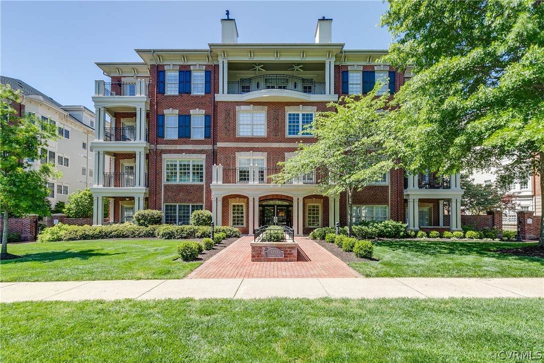 5233 Monument Avenue - Photo 1