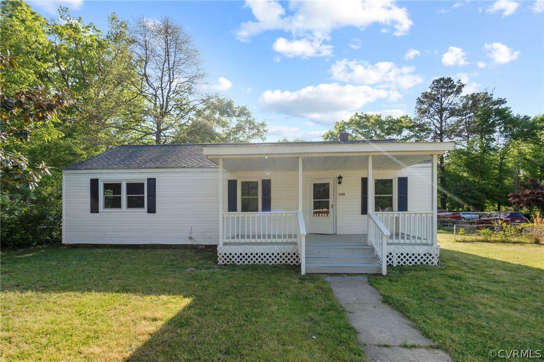 600 Effingham Drive - Photo 1