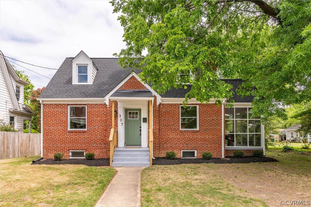307 31st Street - Photo 1