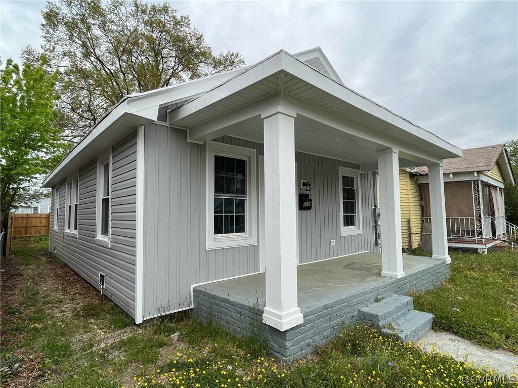 1218 38th Street - Photo 1