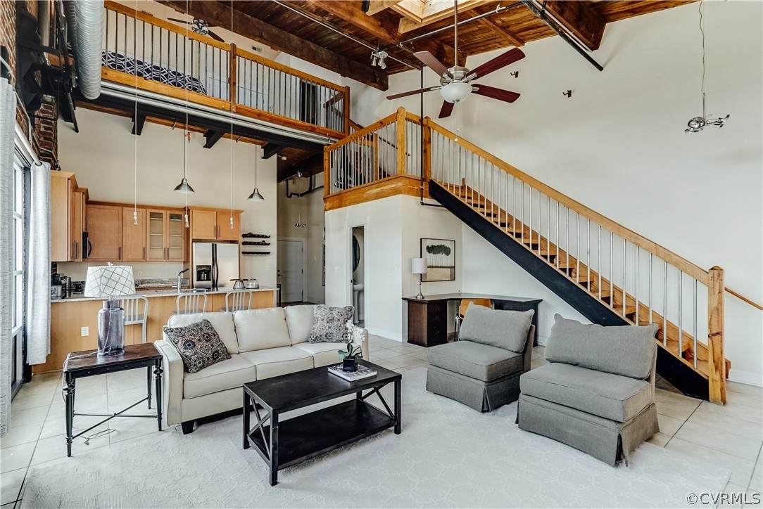 1701 Summit Avenue - Photo 1