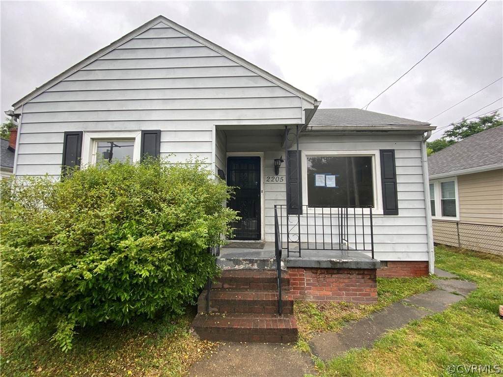 2205 Keswick Avenue - Photo 1