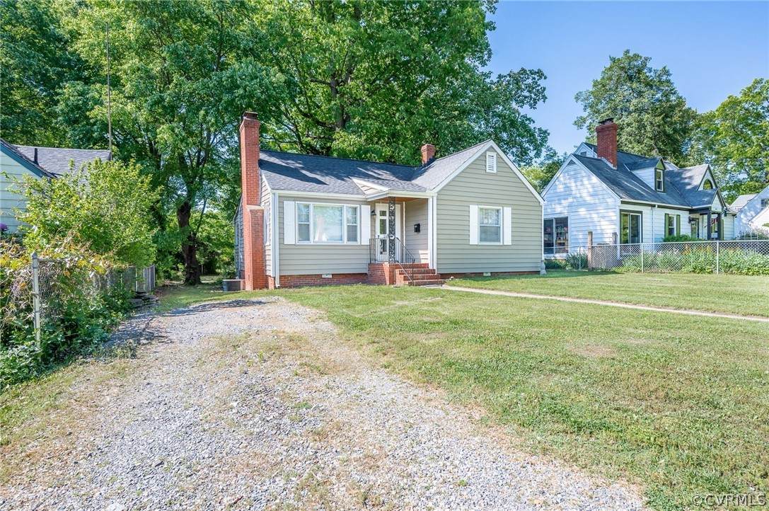2909 Maplewood Road - Photo 1