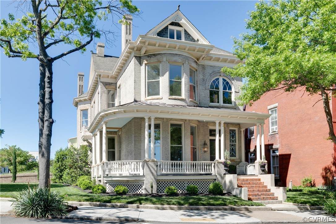 2002 Princess Anne Avenue - Photo 1