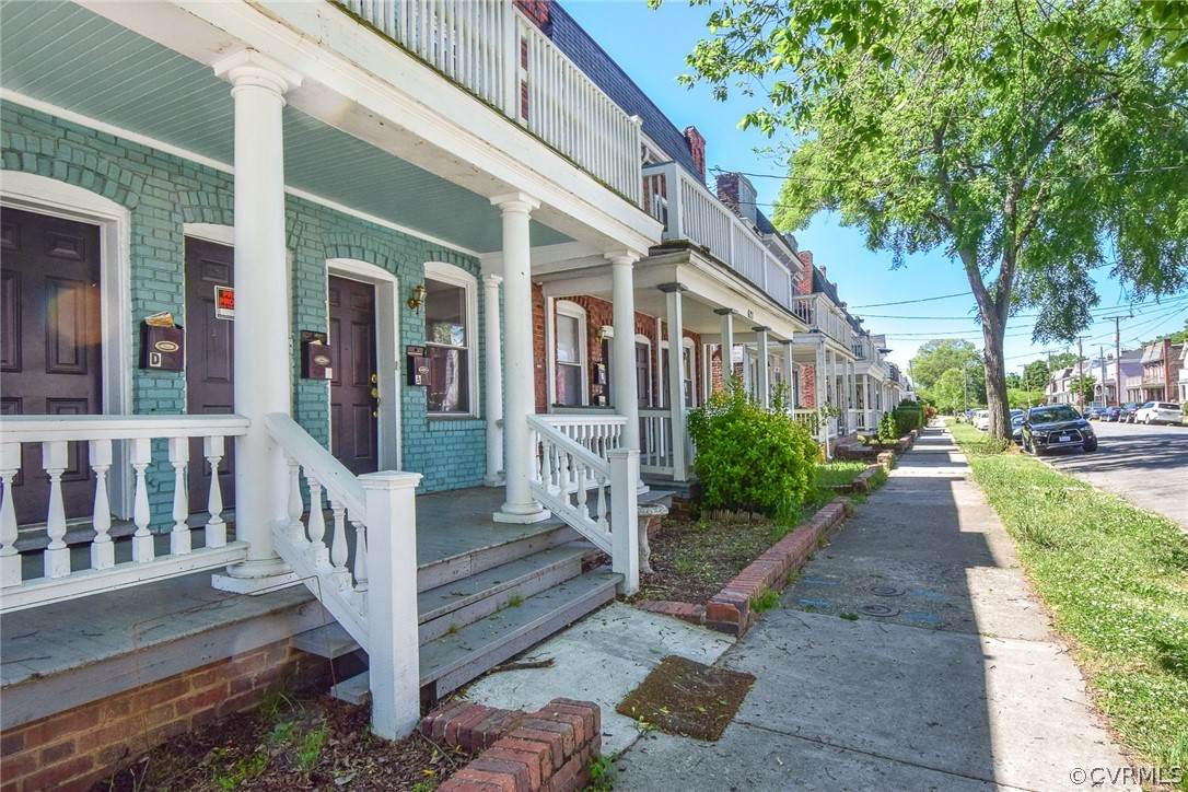 623 32nd Street - Photo 1