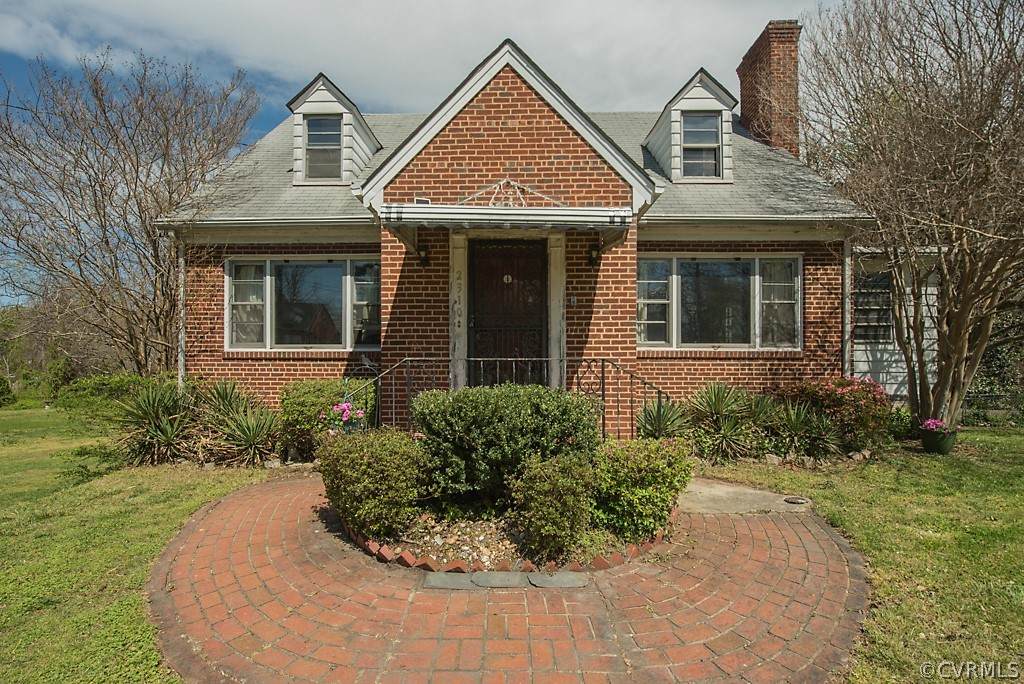 2310 Harvie Road - Photo 1