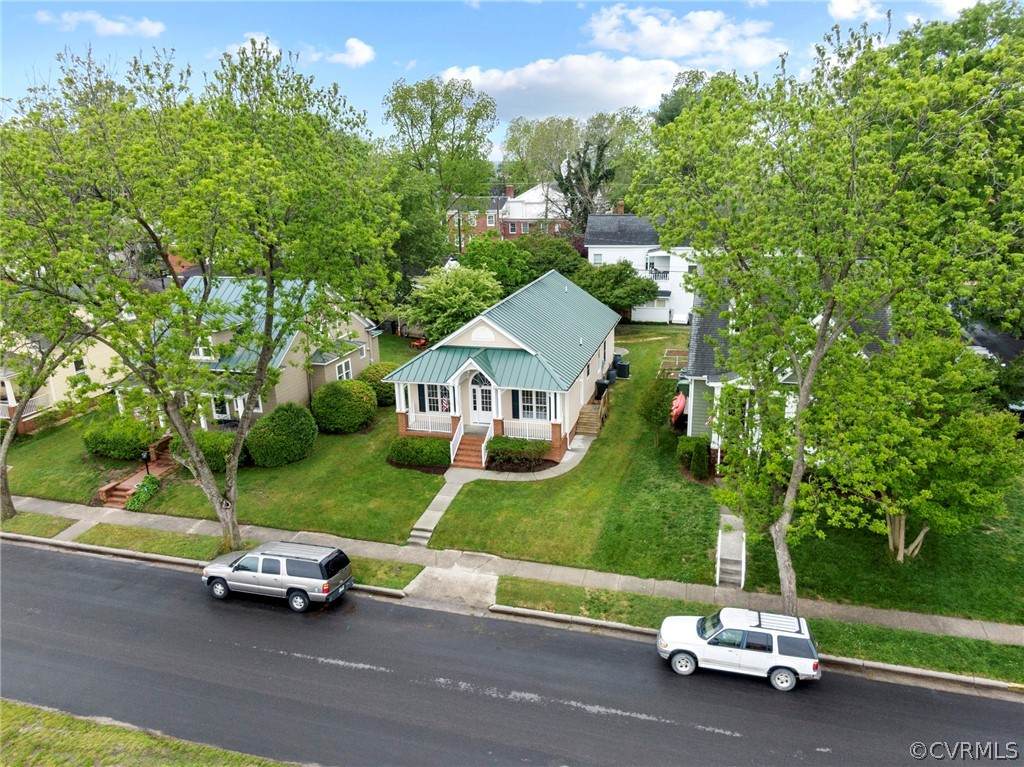 423 Lee Street - Photo 1