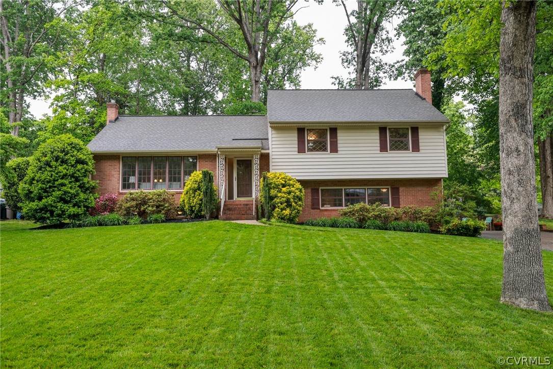 8208 Halstead Road - Photo 1