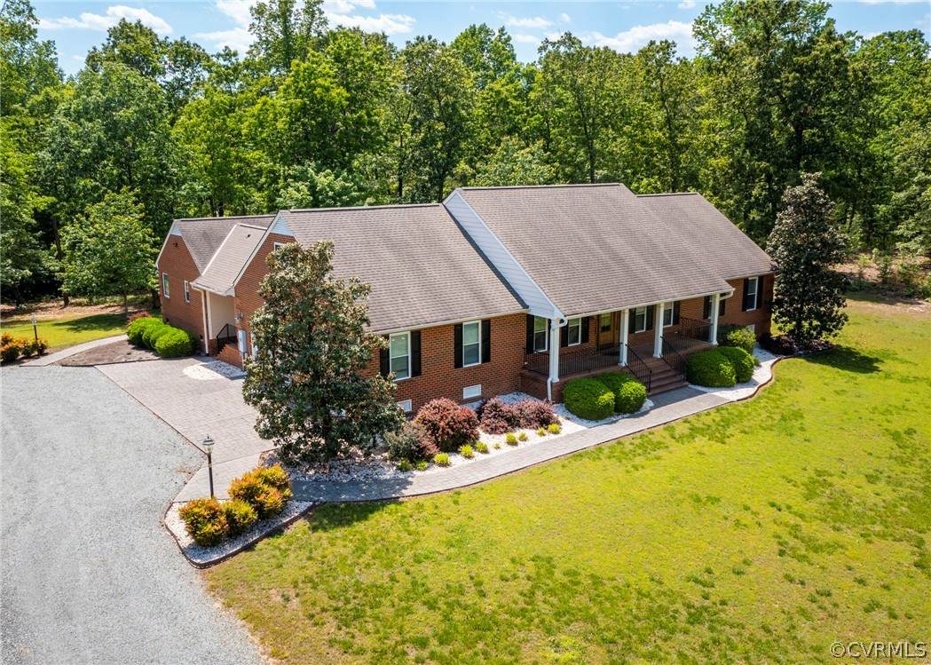 6517 Confederate Hill Drive - Photo 1