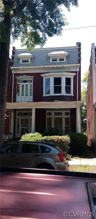 613 Chimborazo Boulevard - Photo 1