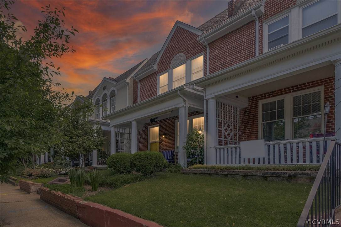 2123 Maplewood Avenue - Photo 1