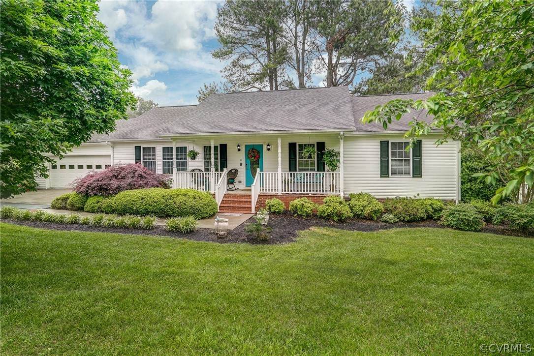 211 Club Road - Photo 1