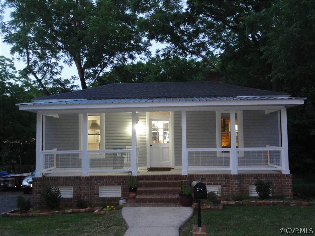 21611 Hill Street - Photo 1
