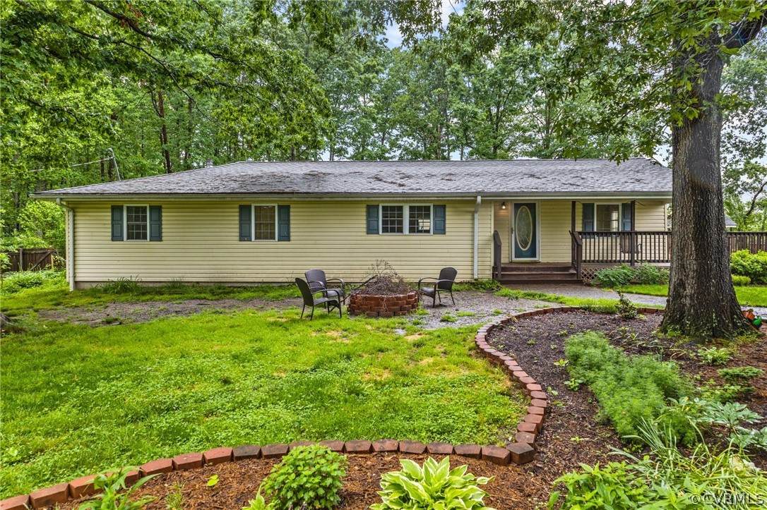 9995 Louisa Road - Photo 1