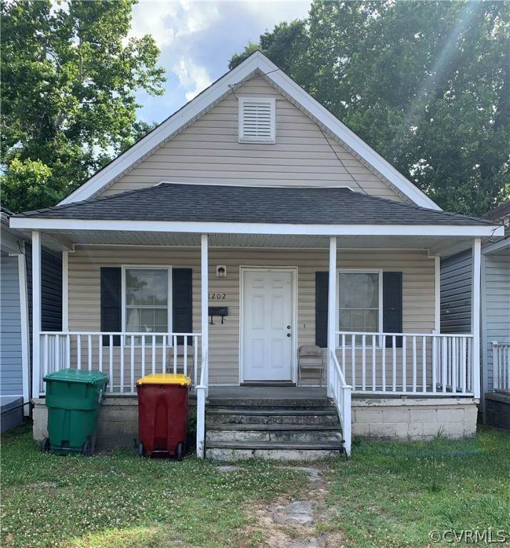 1202 Arlington Street - Photo 1