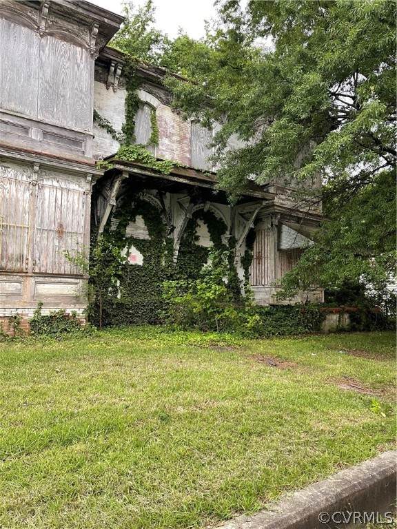 648 Washington Street - Photo 1