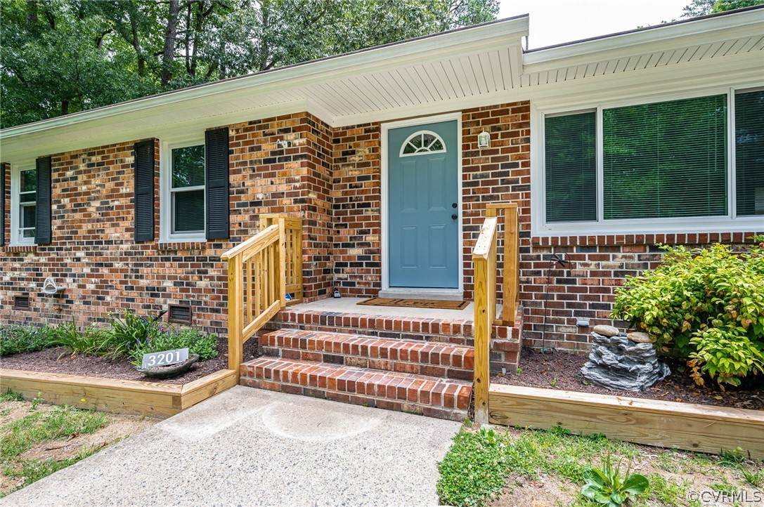 3201 Woodsong Drive - Photo 1