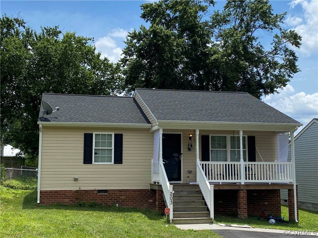 203 Juniper Avenue - Photo 1