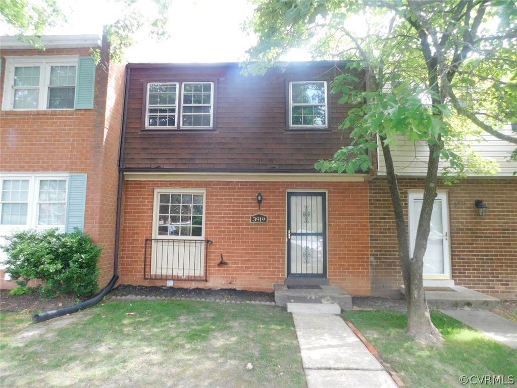 3919 Breezy Court - Photo 1