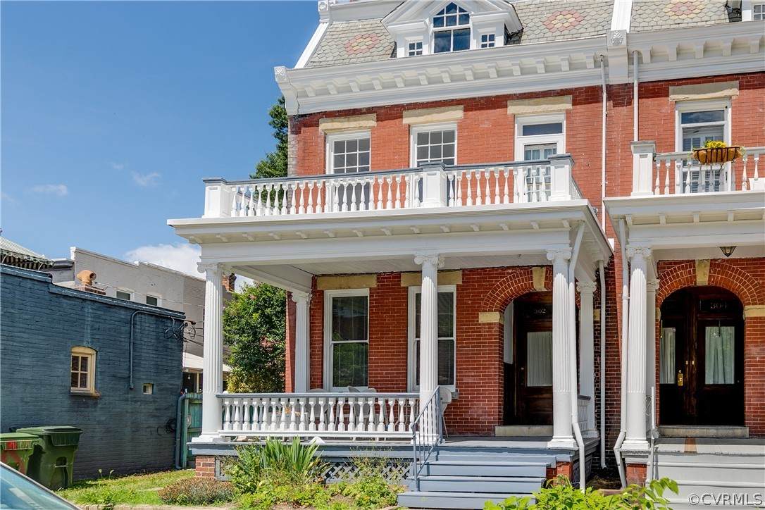 302 Stafford Avenue - Photo 1