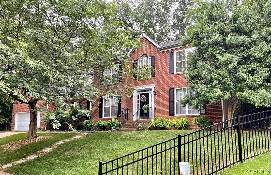 5202 Sylvan Court - Photo 1