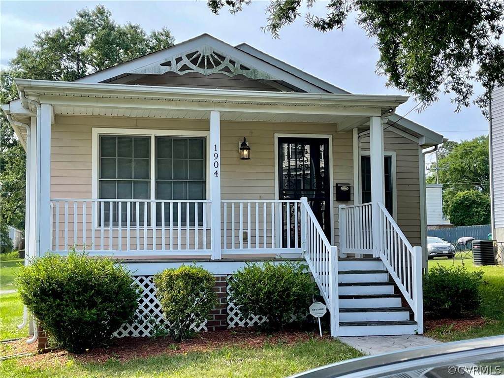 1904 Dinwiddie Avenue - Photo 1
