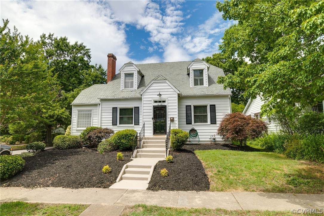 1424 Avondale Avenue - Photo 1