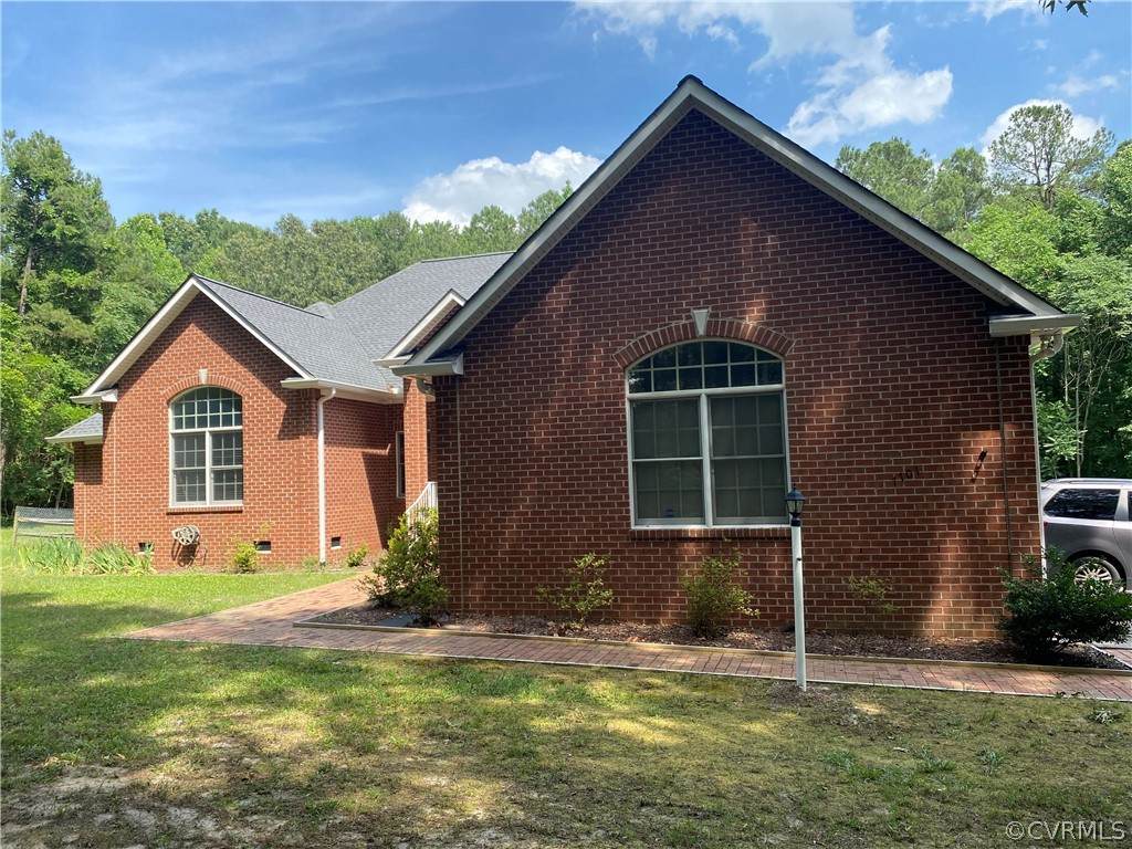 7701 Hunters Ridge Drive - Photo 1