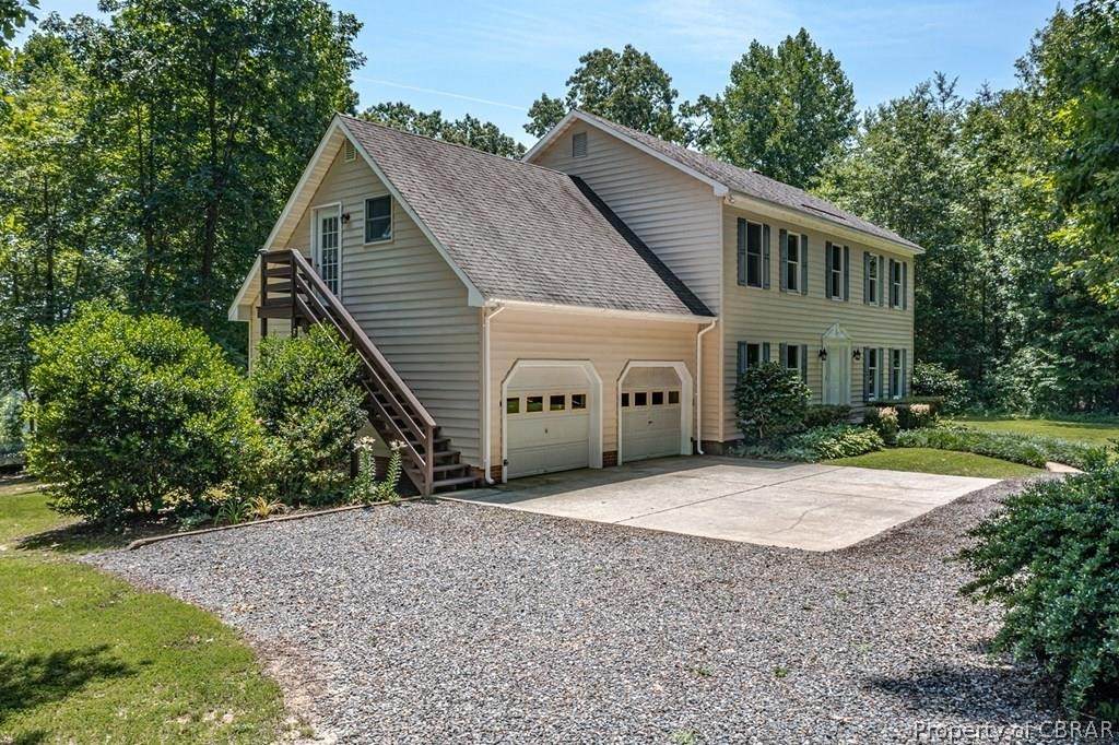 328 Earl Drive - Photo 1