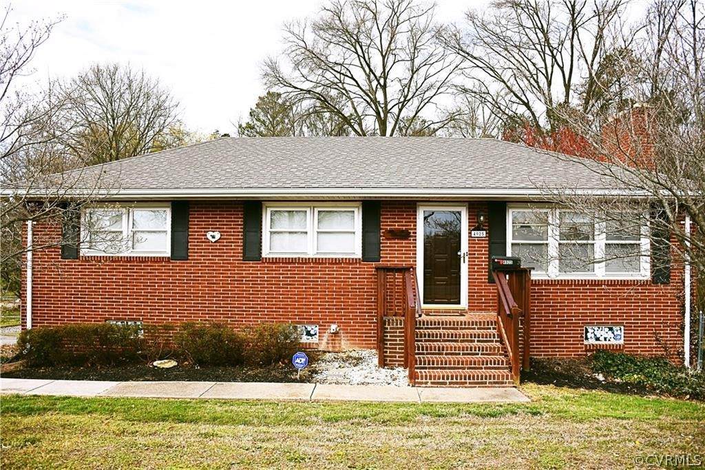 4925 Warwick Road - Photo 1