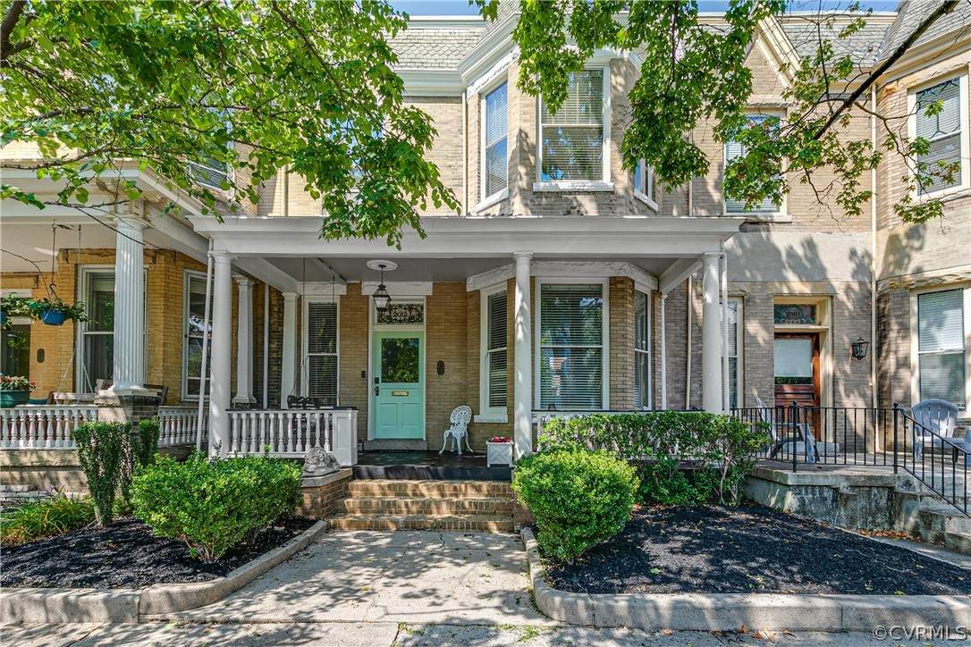 2012 Grace Street - Photo 1