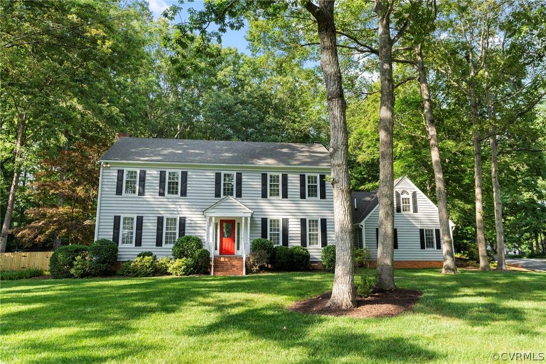 631 Farnham Drive - Photo 1