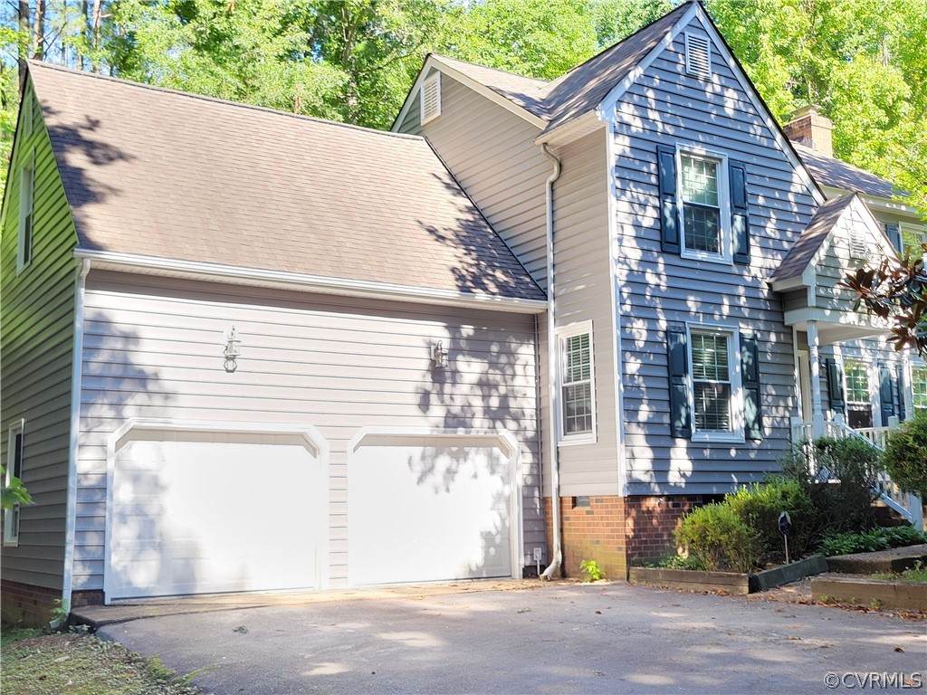 5814 Laurel Trail Road - Photo 1