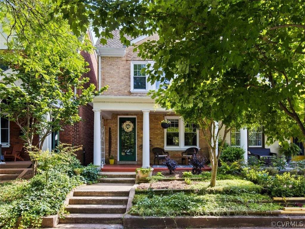 2119 Maplewood Avenue - Photo 1