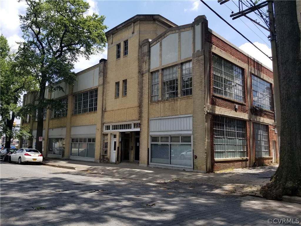 1657 Broad Street - Photo 1